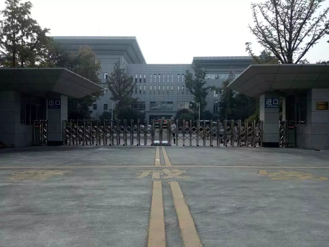 沂水县沂水县四川消防总队伸缩门